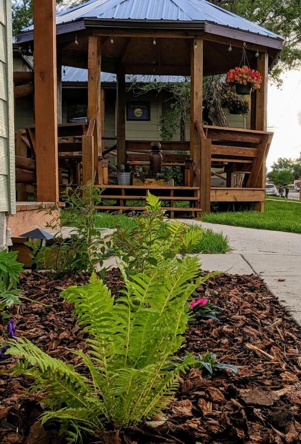 Sagebrush Inn & Suites Broadus Esterno foto